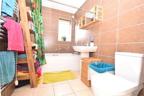 10 Barrowby Close, Garforth, Leeds, LS25 1AE