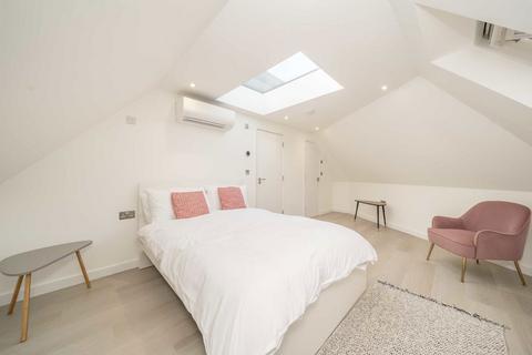 5 bedroom house to rent, Manchester Road, London E14