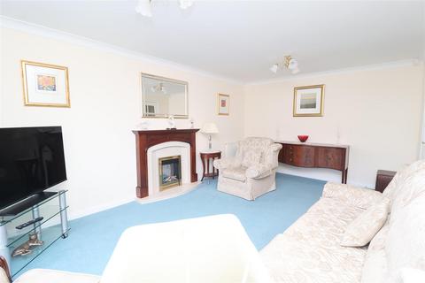 2 bedroom detached bungalow for sale, Hazelwood Grove, Worksop S80