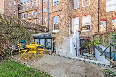 3 bedroom flat for sale, Dennington Park Road, West Hampstead, NW6