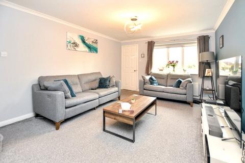 2 bedroom terraced house for sale, Airedale Heights, Wakefield, West Yorkshire