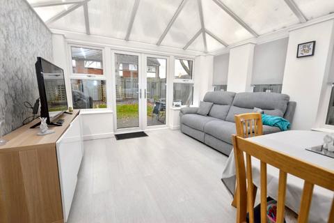 59 Airedale Heights, Wakefield, WF2 8YG