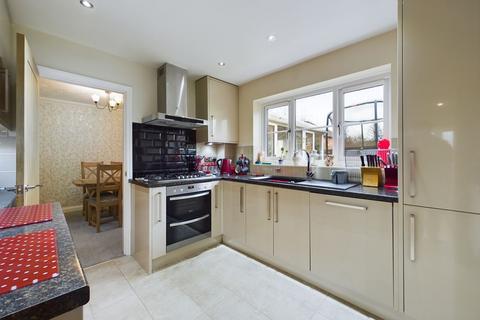 37 Clark Crescent, Towcester, NN12 7AG