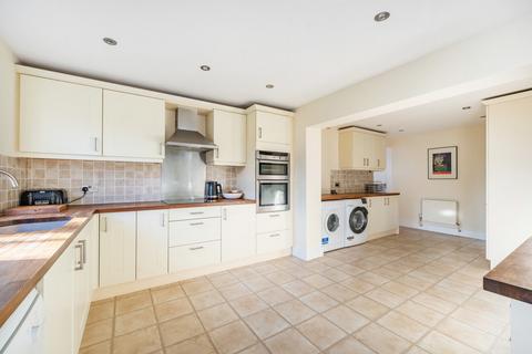 5 bedroom detached house for sale, Brecon Road, Woodley, Reading