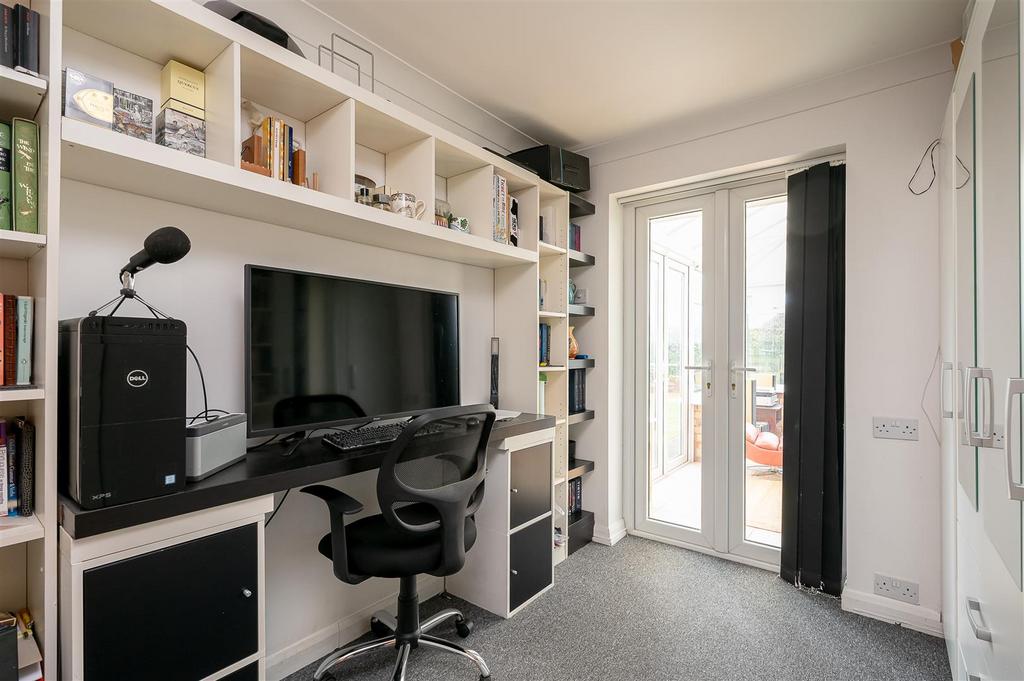 Office/bedroom
