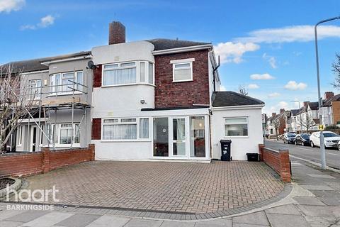 3 bedroom end of terrace house for sale, Oaks Lane, Newbury Park