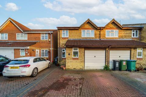 3 bedroom semi-detached house to rent, Pioneer Way, Watford, Hertfordshire, WD18