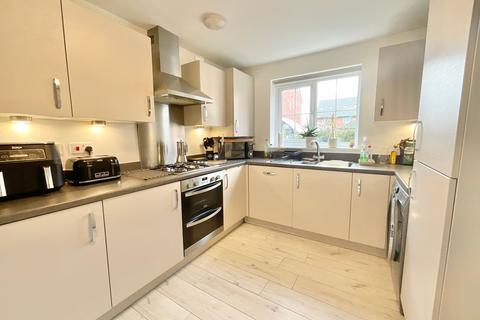 17 Badens Croft Road, Shavington, Crewe, CW2 5UA