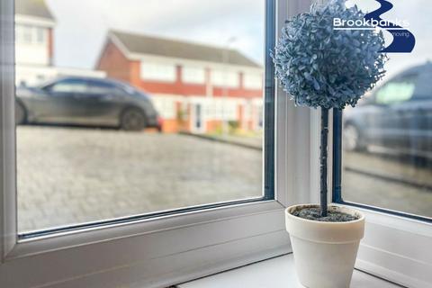 13 Hazel End, Swanley, BR8 8NU