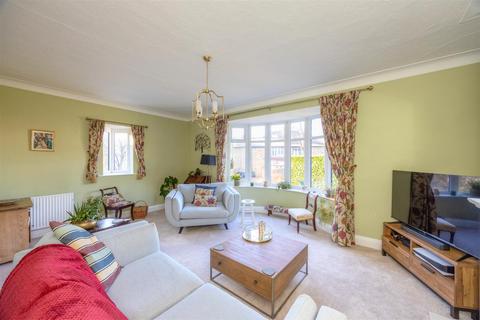 4 Dalewood Road, Sheffield, S8 0EB