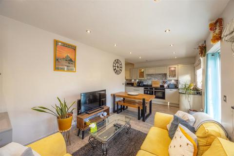 4 Dalewood Road, Sheffield, S8 0EB
