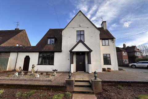 4 bedroom detached house for sale, Cheadle Road Leek