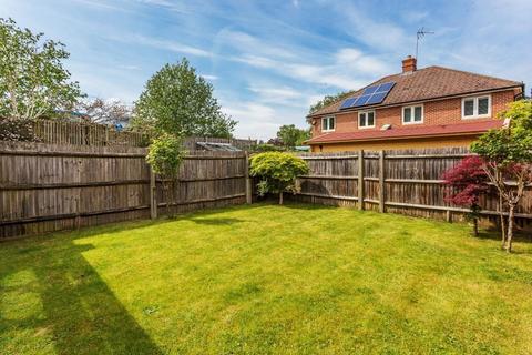 25 Nower Close West, Dorking, RH4 3DB
