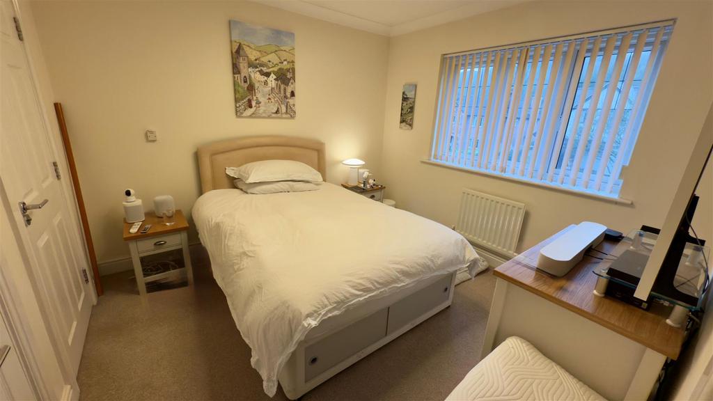 Bedroom.jpg