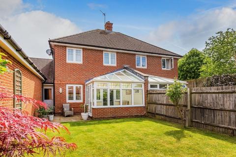25 Nower Close West, Dorking, RH4 3DB