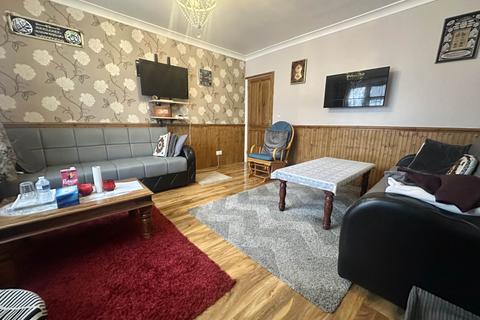 30 Brunel Road, Luton, LU4 0RX
