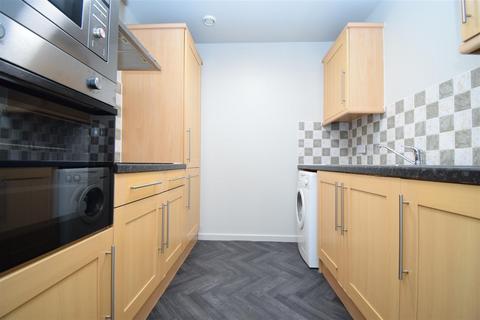 2 bedroom apartment to rent, Ings Road, Wakefield WF1