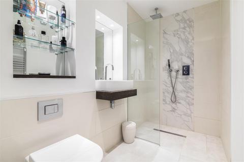 2 bedroom apartment for sale, 10 Plaza Gardens, London SW15