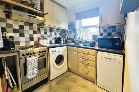 2 bedroom terraced house for sale, Vermont Woods, Finchampstead, Wokingham