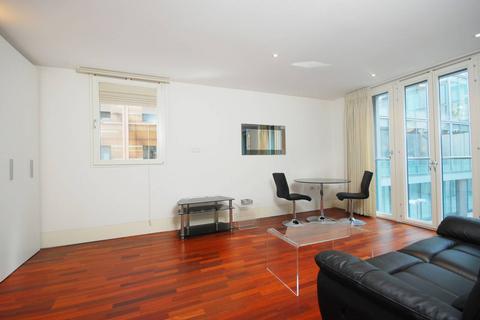 Studio to rent, Bishops Square, Spitalfields, London, E1