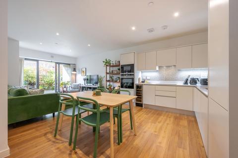 2 bedroom flat for sale, Old Carpenters Yard,  London, SE4