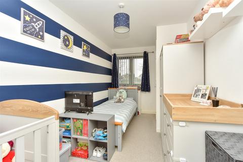 19 Baird Way, Minster On Sea, Sheerness, ME12 3UG