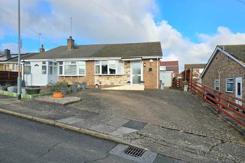 2 bedroom bungalow for sale, Walton Heath Way, Links View, Northampton, NN2 7LG