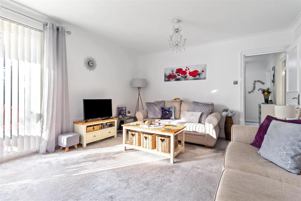 5 Camargue Court-011.jpg