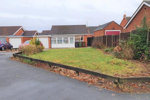 3 bedroom detached bungalow to rent, Aisne Close, Lincoln LN1