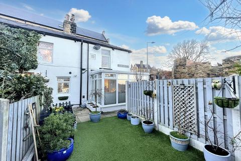 2 Downing Square, Penistone, Sheffield, S36 6AY