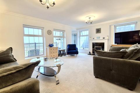 2 bedroom apartment for sale, Salters Court, East Beach, Lytham