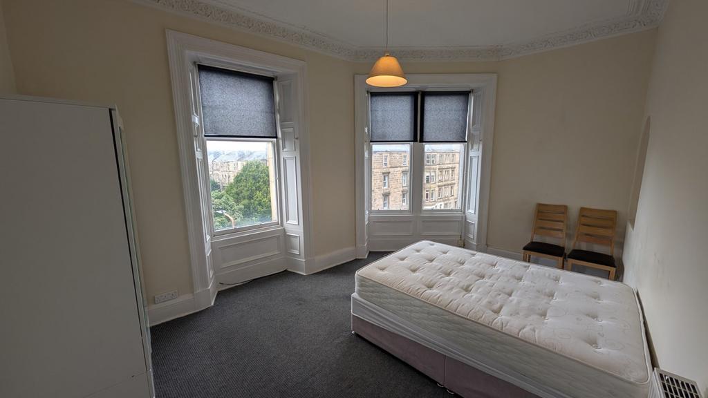 Apartment in Edinburgh, Hillside, Leith Central - View 3