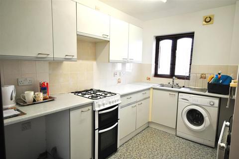 2 bedroom flat to rent, Ryelands Lane, Saundersfoot