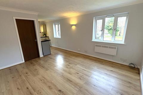 1 bedroom flat for sale, Admiral Place, Birmingham B13
