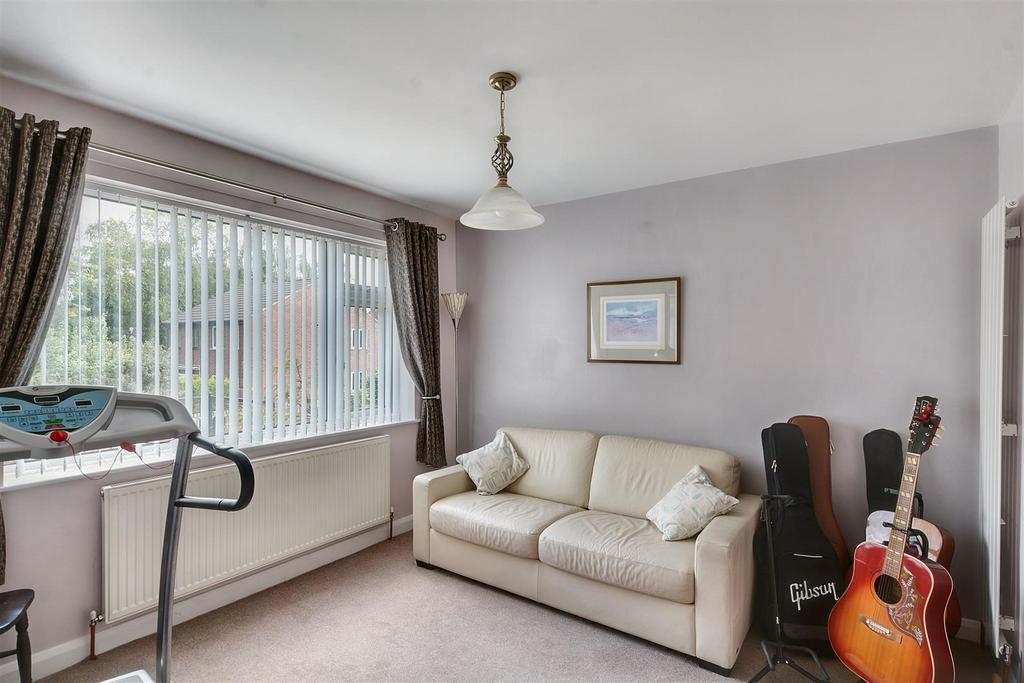 Sitting room/bedroom four
