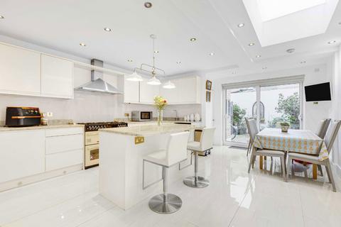 5 bedroom house for sale, Noyna Road, London SW17