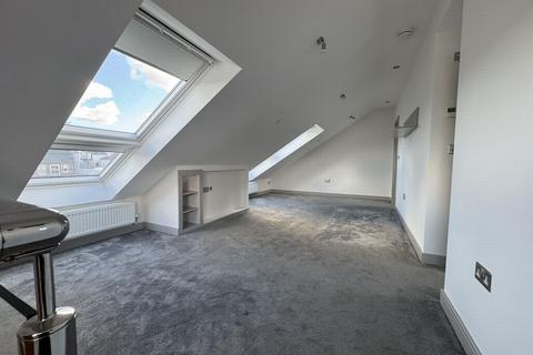 undefined, The Strand, Starcross, EX6
