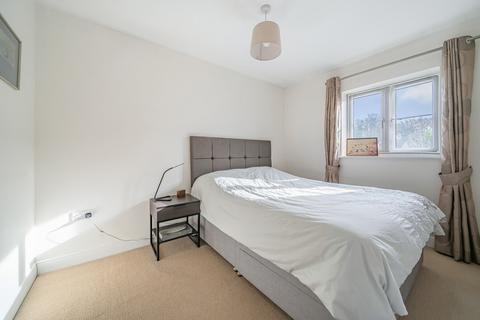 21 The Robins, Bracknell, RG12 8BU