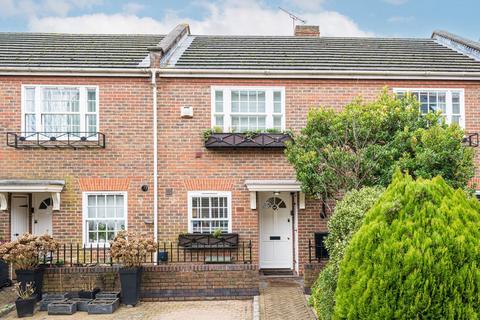 108 Cedar Terrace, Richmond, TW9 2BY
