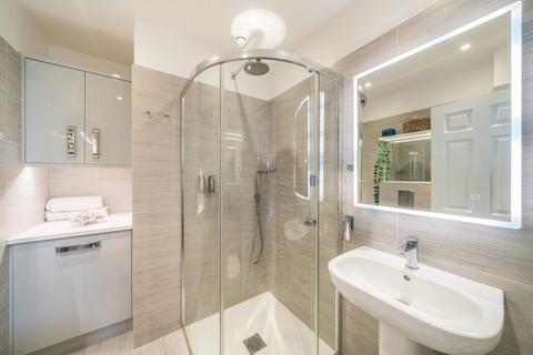 108 Cedar Terrace, Richmond, TW9 2BY