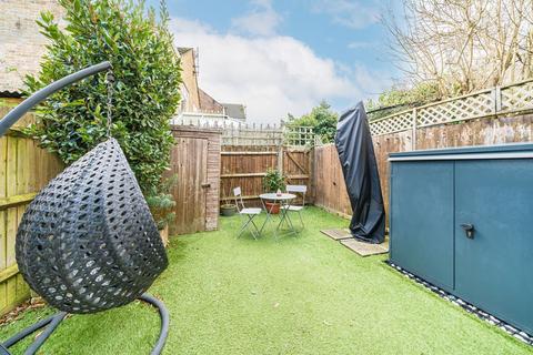 108 Cedar Terrace, Richmond, TW9 2BY