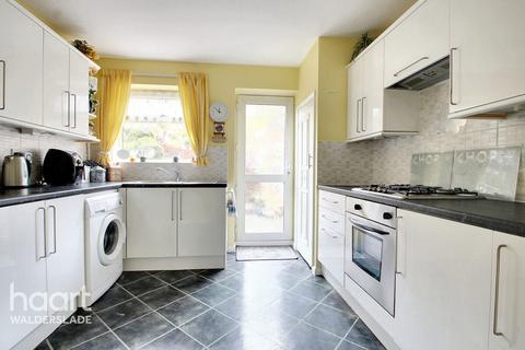 3 bedroom semi-detached house for sale, Holland Road, Chatham