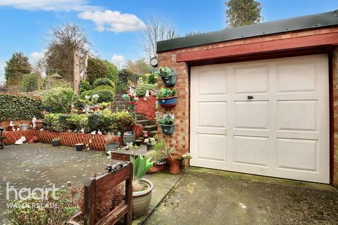 3 bedroom semi-detached house for sale, Holland Road, Chatham