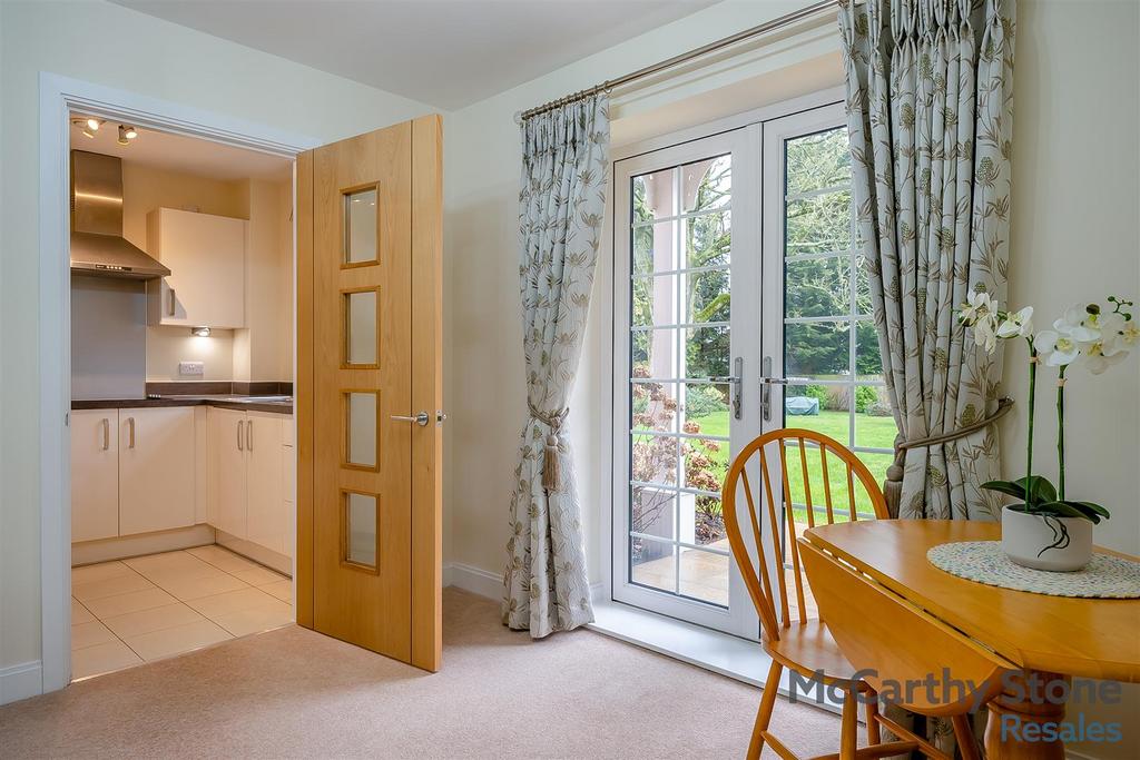 8635004-interior14.jpg