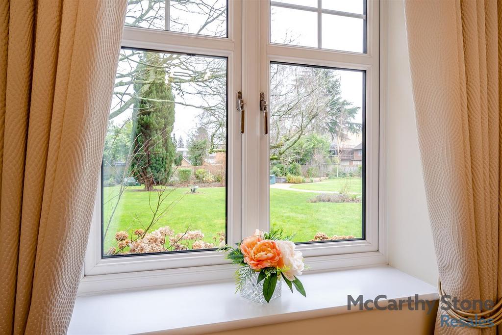 8635004-interior28.jpg