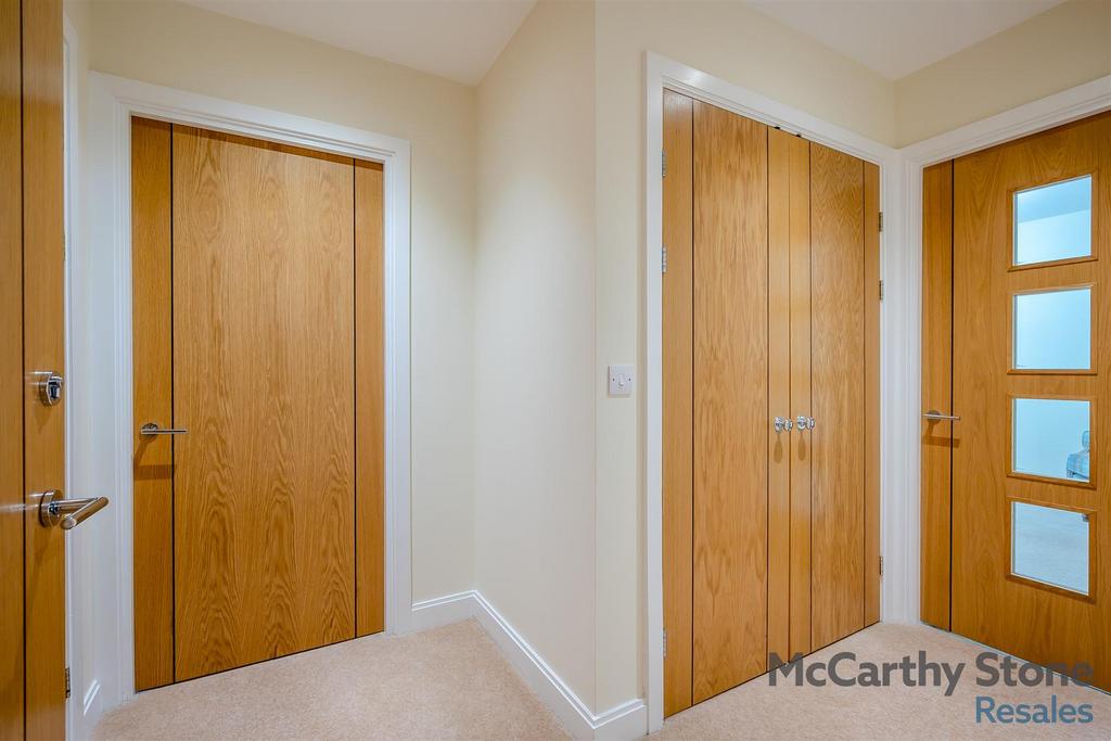 8635004-interior19.jpg