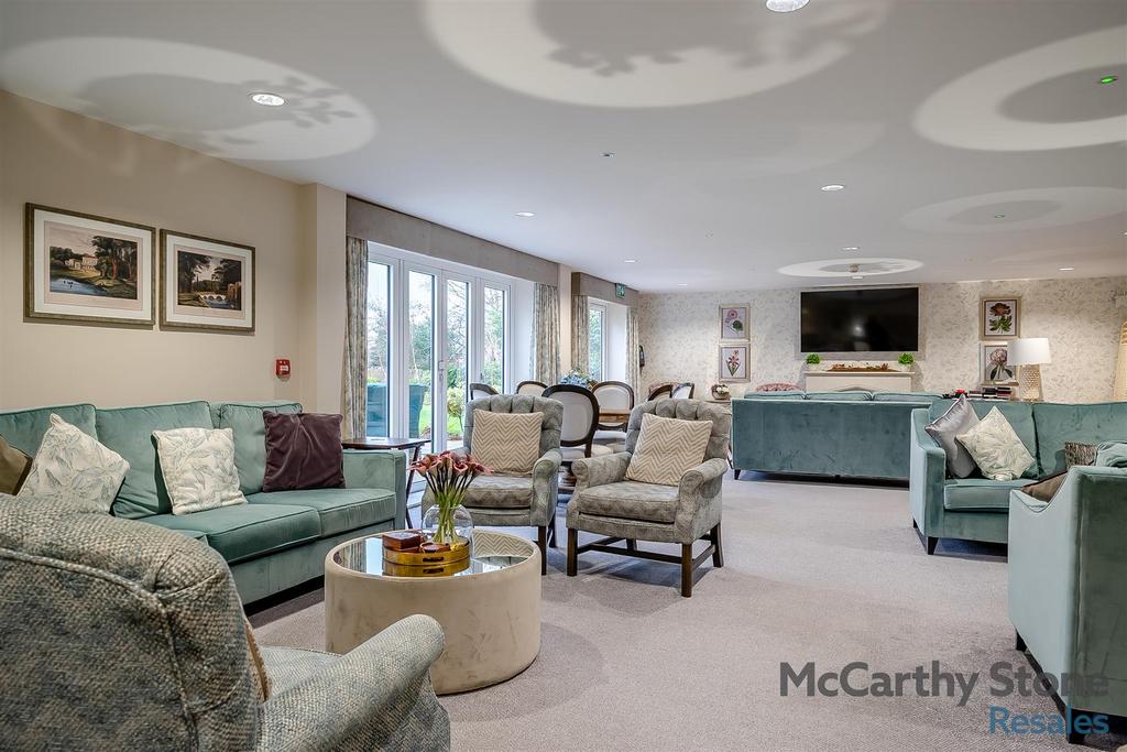 8635004-interior02.jpg