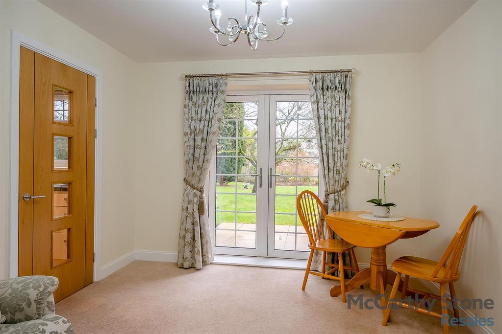 8635004-interior11.jpg