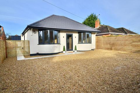 3 bedroom detached bungalow for sale, Seaton, Alcester Road, Harvington, WR11 8HX