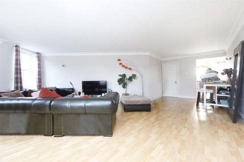 3 bedroom apartment for sale, Portland Court, 50 Trinity Street, London, SE1